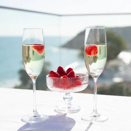 Mc Suites Burgau With Amazing Front Sea View Exterior photo
