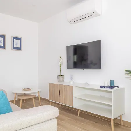 Mc Suites Burgau With Amazing Front Sea View Exterior photo